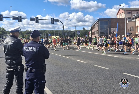 Na zdjęciu policjanci podczas poprzedniego półmaratonu.