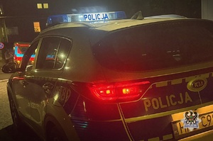 Na zdjęciu policyjny radiowóz.