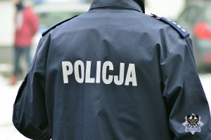 Na zdjęciu napis Policja