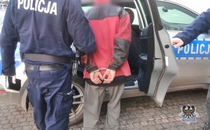 Policjanci z Głuszycy zatrzymali 38-latka, który odpowie teraz za włamania do obiektów gospodarczych i usiłowanie włamania do domku jednorodzinnego