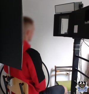 zatrzymany podczas  zdjęcia sygnalitycznego